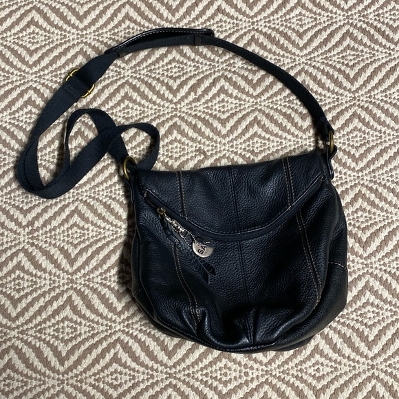 The sak Deena flop crossbody bag black pebbled leather purse fold over zip flap - Picture 1 of 12